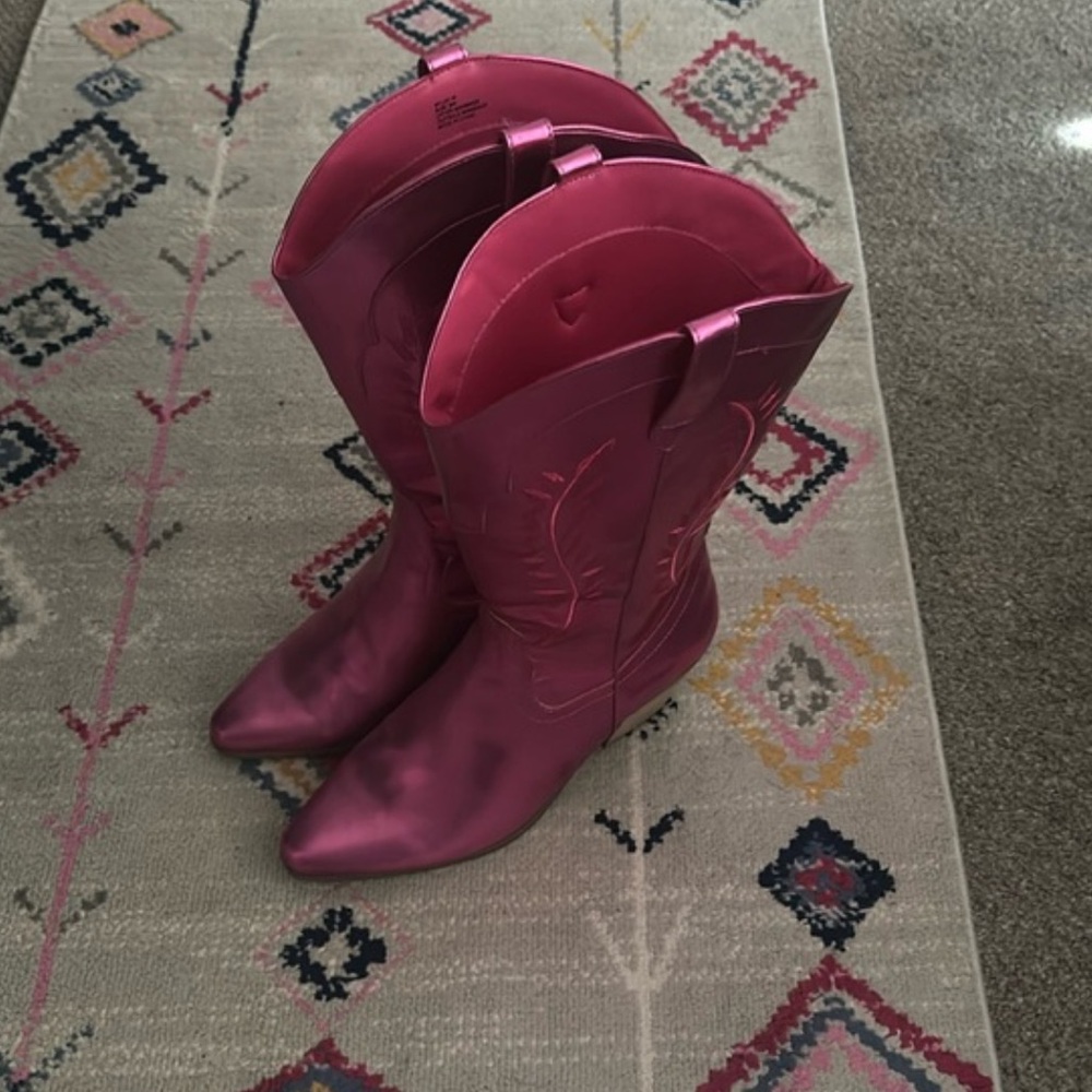 ARULA Pink Heeled Boots for Chic Style